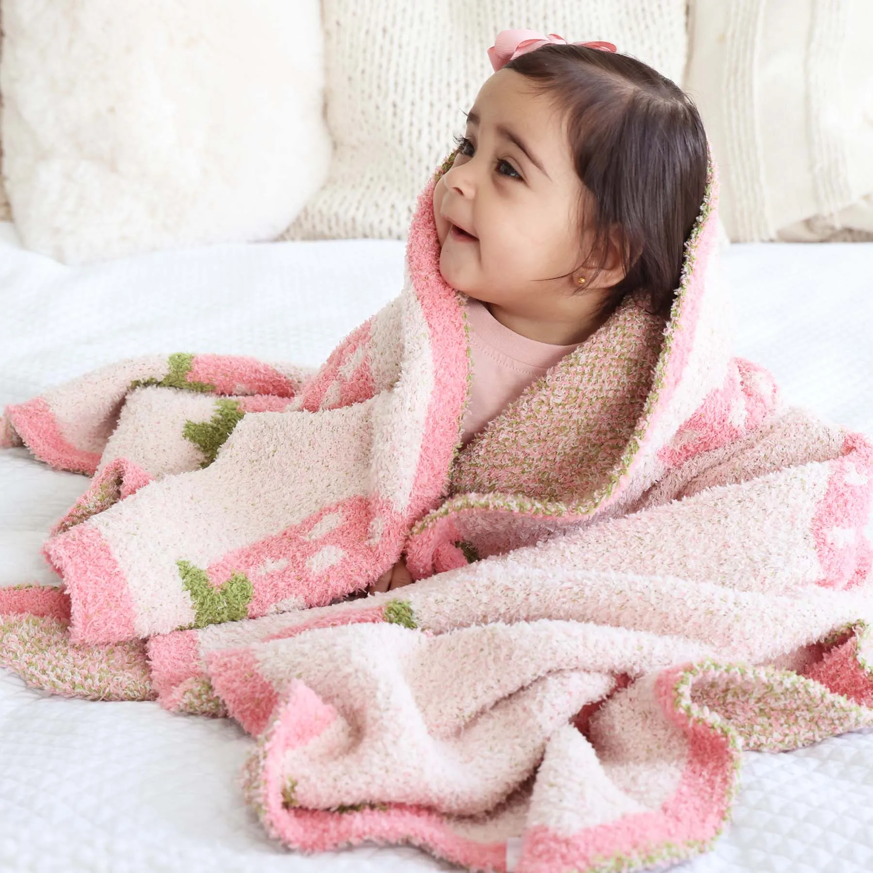 CuddleLane™ Luxe Blankets | Strawberry