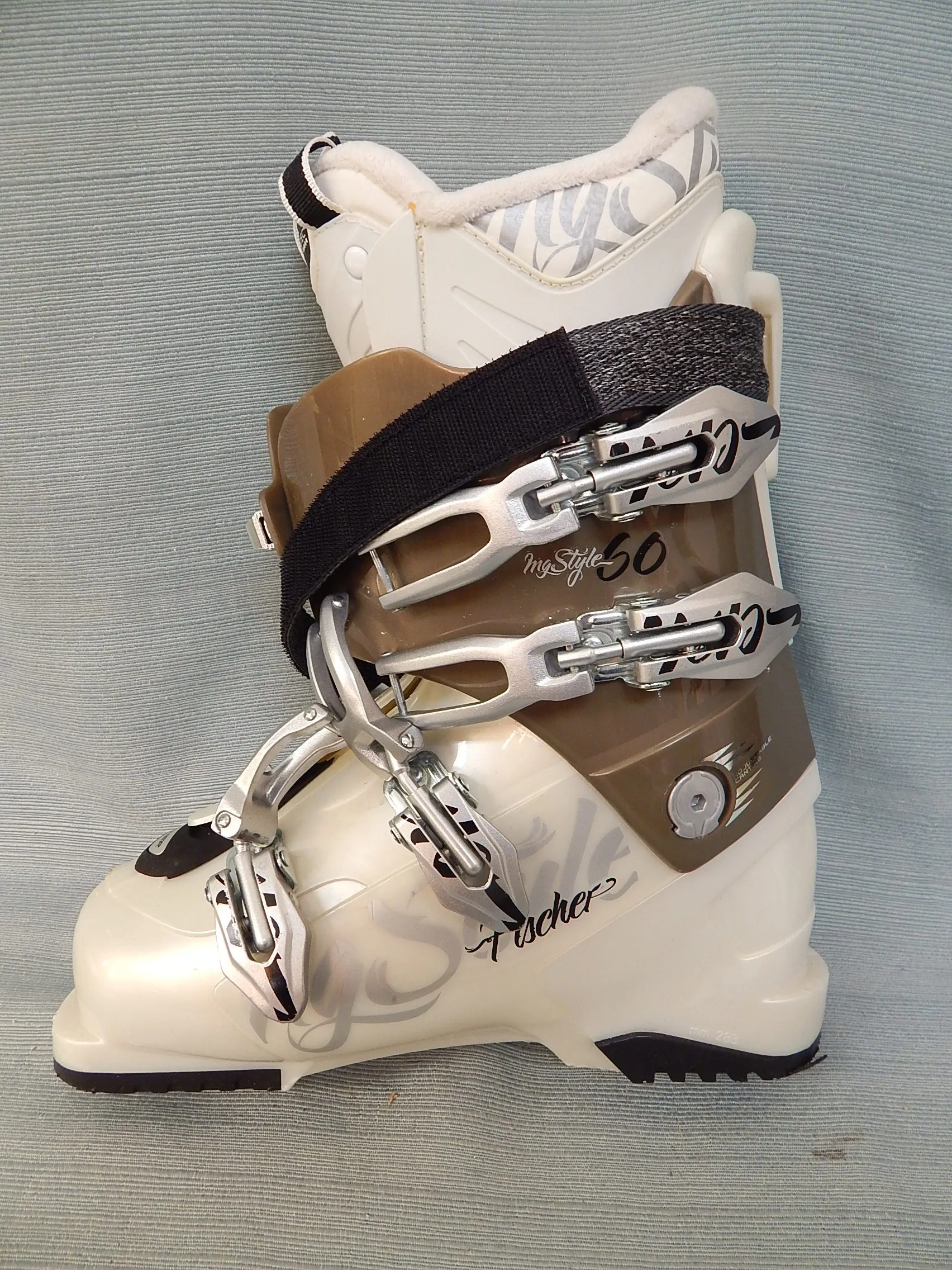 Fischer SomaTec My Style 60 Alpine Ski Boots, Women's Size 6.5 - New!