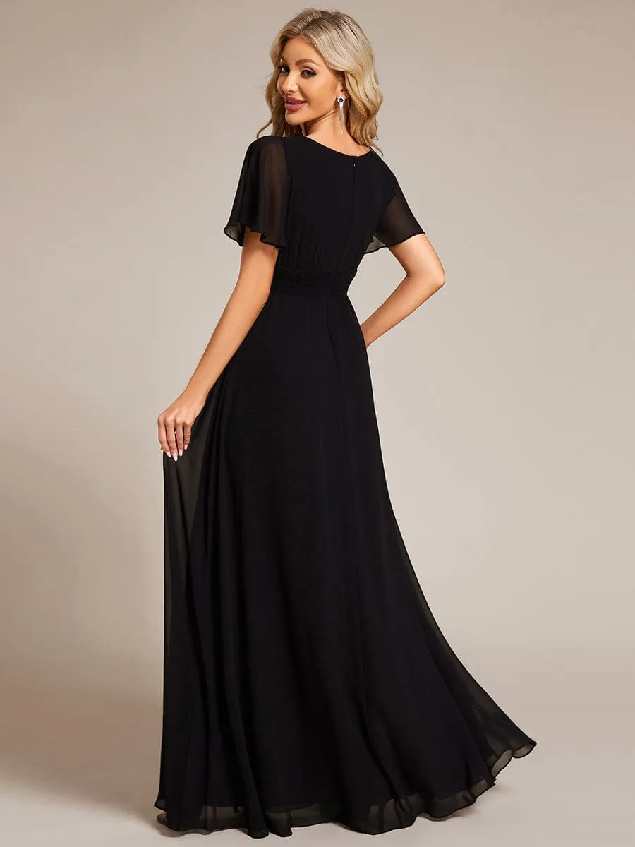 Simple Chiffon Pleated A-Line Round Neckline Dress in Black